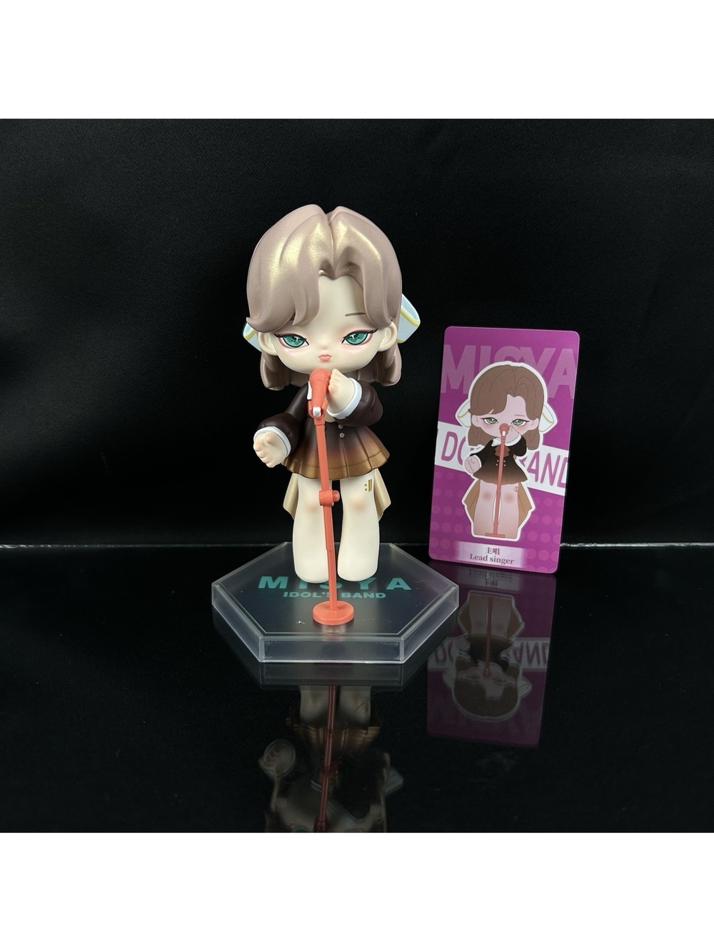 MJ Studio Misya Idol's Band Lead Singer with Stand and Card